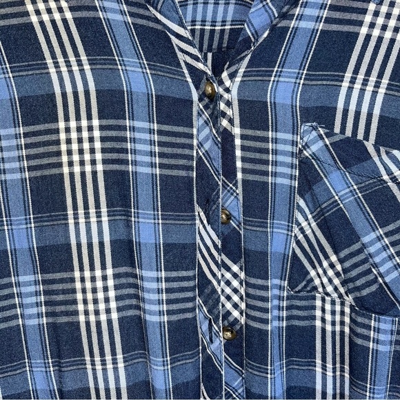 J. Jill Denim Blue Plaid Button Down - Picture 4 of 6